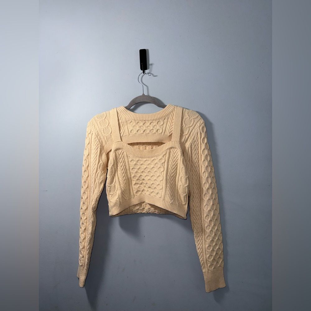 Papaya Women’s Cream Thousand ways Sweater Size Small EUC knit boho neutrals